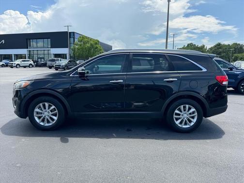 Ebony Black 2018 Kia Sorento LX