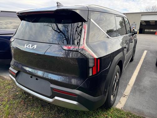2026 Kia EV9 Wind