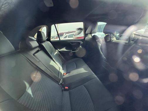 2024 Toyota RAV4 Hybrid SE