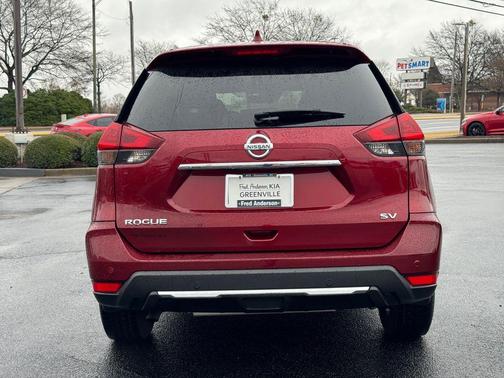 2020 Nissan Rogue SV