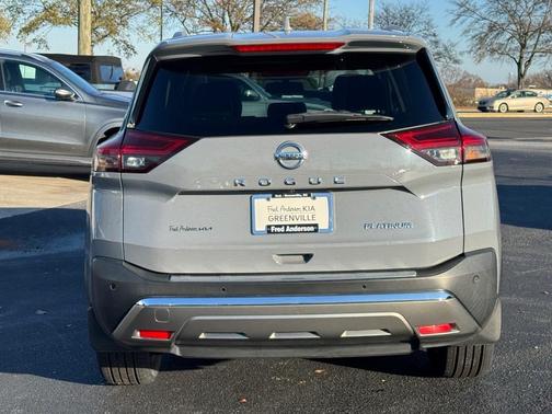 2021 Nissan Rogue Platinum