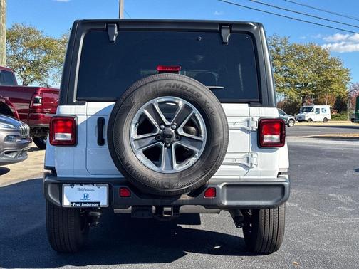 2022 Jeep Wrangler Unlimited Sahara