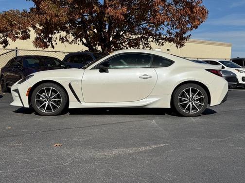 2023 Toyota GR86 Base