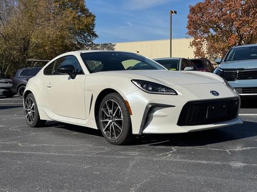 2023 Toyota GR86 Base