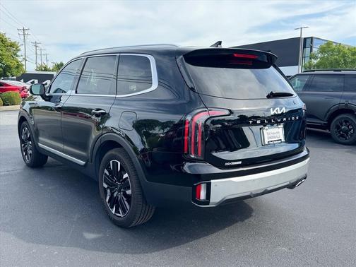 Ebony Black 2023 Kia Telluride SX