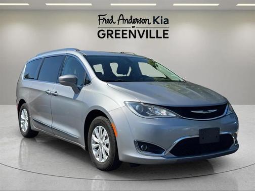 2019 Chrysler Pacifica Touring L