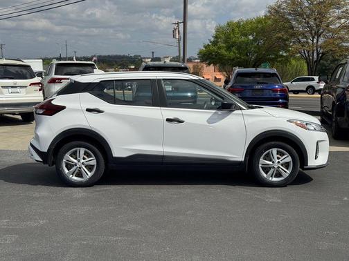 Fresh Powder 2022 Nissan Kicks S