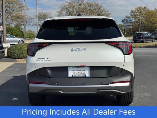 Snow White Pearl 2026 Kia Sportage SX Turbo