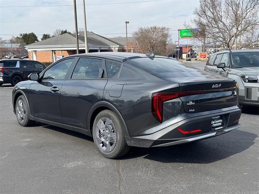 2026 Kia K4 LX