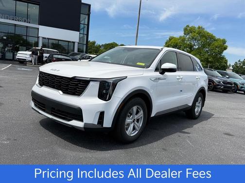 Glacial White Pearl 2026 Kia Sorento LX