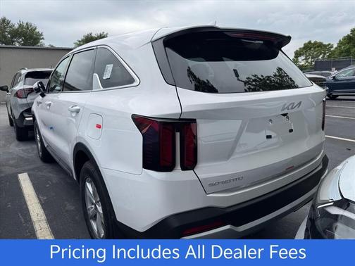 Glacial White Pearl 2026 Kia Sorento LX