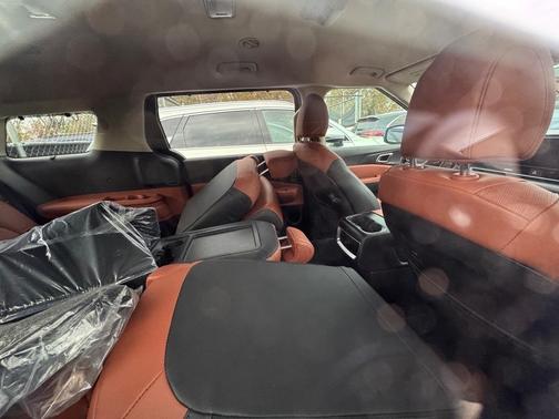 2025 Kia Carnival EX