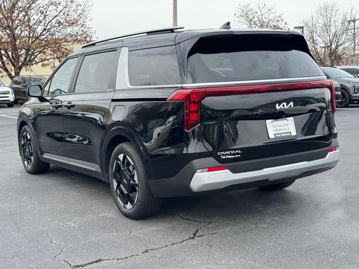 2025 Kia Carnival EX