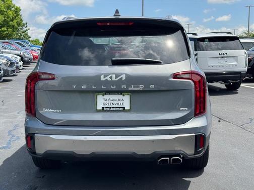 Everlasting Silver 2025 Kia Telluride S