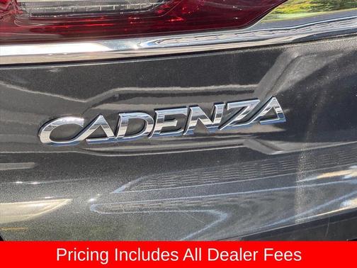 Graphite Gray 2020 Kia Cadenza Technology