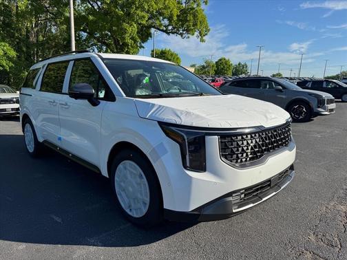 Snow White Pearl 2026 Kia Carnival SX