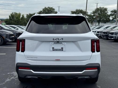 2025 Kia Sorento S
