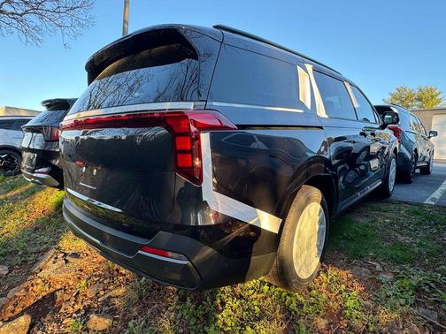 2026 Kia Carnival SX