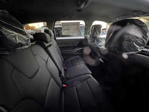 2025 Kia Telluride LX