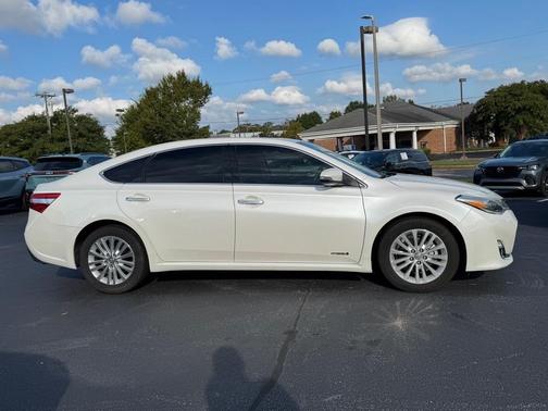2014 Toyota Avalon Hybrid XLE Touring