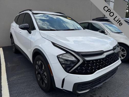 Glacial White Pearl 2023 Kia Sportage X-Line