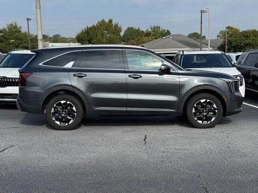 2024 Kia Sorento S