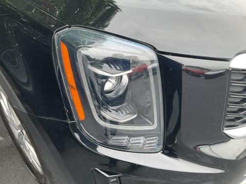 2022 Kia Telluride LX