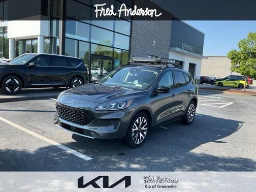 2020 Ford Escape SE