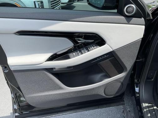 2024 Land Rover Range Rover Evoque Core S