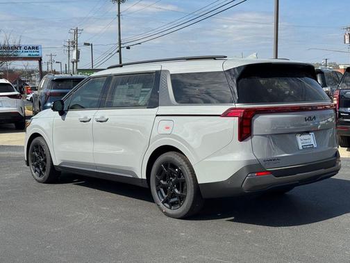 2026 Kia Carnival SX