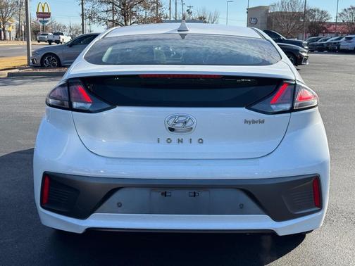 2020 Hyundai IONIQ Hybrid Limited