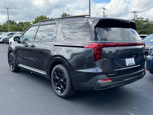 2026 Kia Carnival SX
