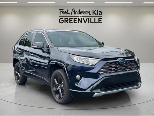 2020 Toyota RAV4 Hybrid SE