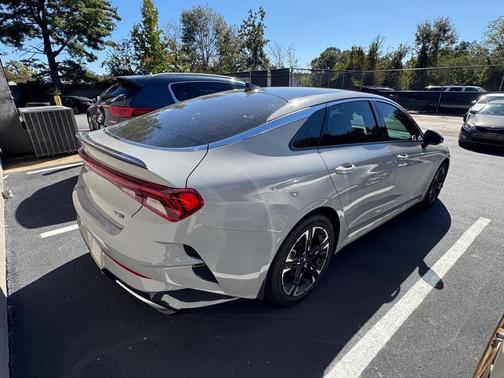 2022 Kia K5 GT-Line