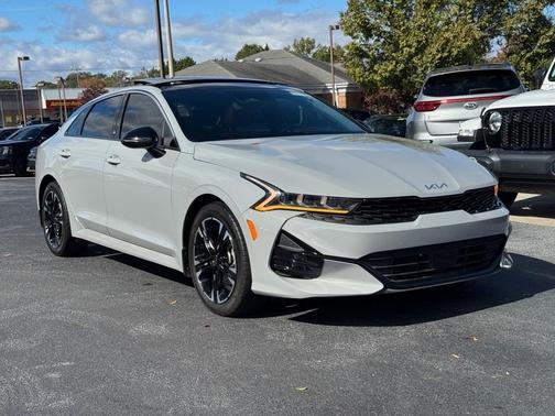 2022 Kia K5 GT-Line