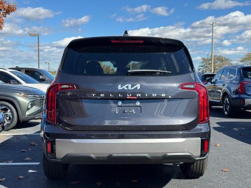 2025 Kia Telluride LX