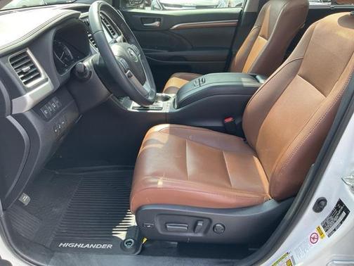 2019 Toyota Highlander Limited Platinum