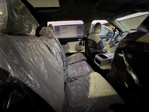 2026 Kia Carnival Hybrid SX