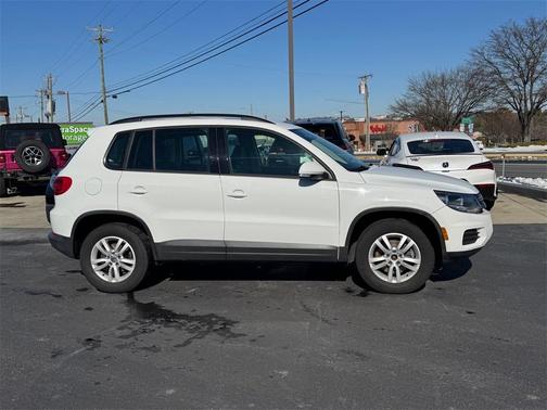 2016 Volkswagen Tiguan S