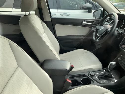 2018 Volkswagen Tiguan 2.0T SEL