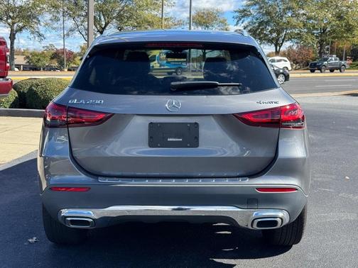 2021 Mercedes-Benz GLA 250 Base 4MATIC