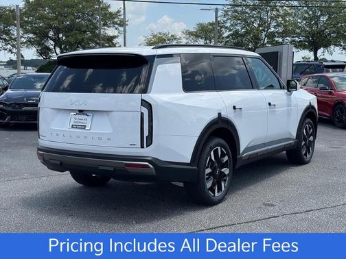 Glacial White Pearl 2027 Kia Telluride S
