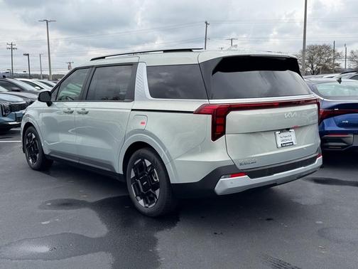 2026 Kia Carnival EX