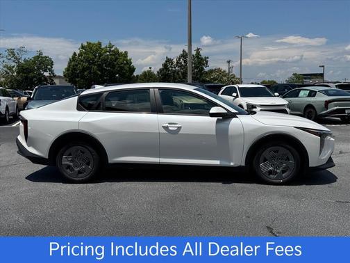 Snow White Pearl 2026 Kia K4 LX