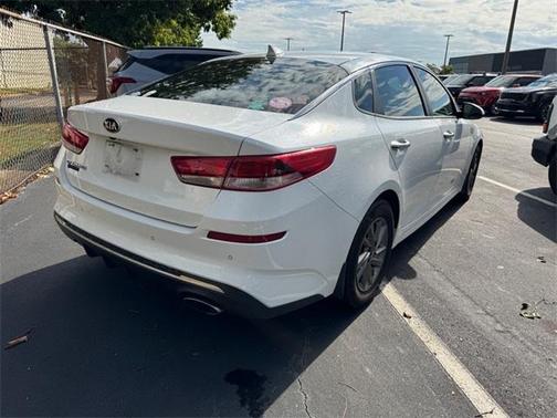 2019 Kia Optima LX