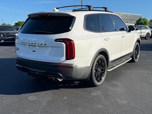 Glacial White Pearl 2022 Kia Telluride SX
