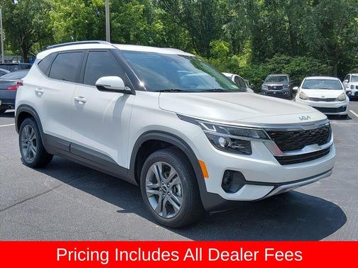 Snow White Pearl 2023 Kia Seltos S