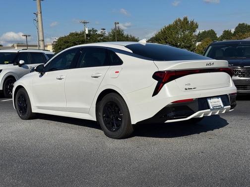 2026 Kia K5 LXS