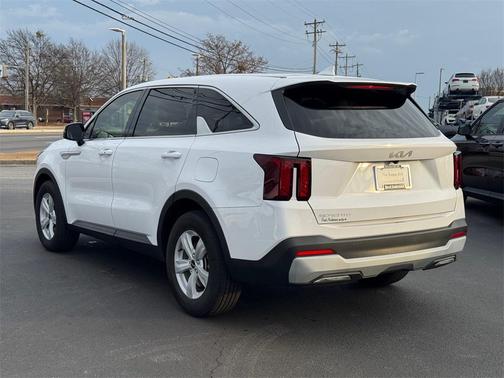 2025 Kia Sorento LX
