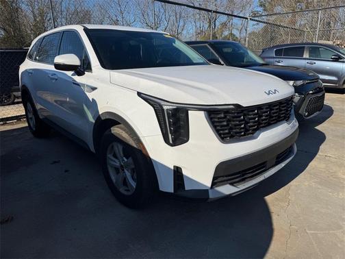 2025 Kia Sorento LX